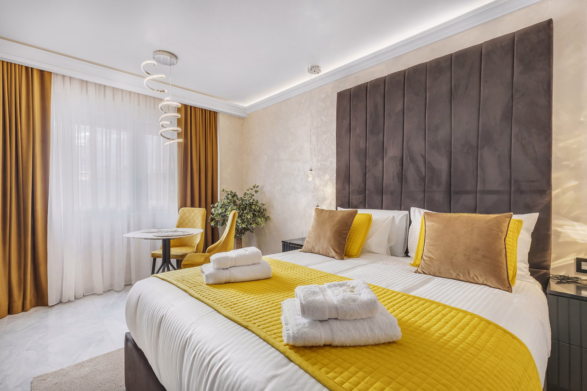 A&R Luxury Apartments Room One